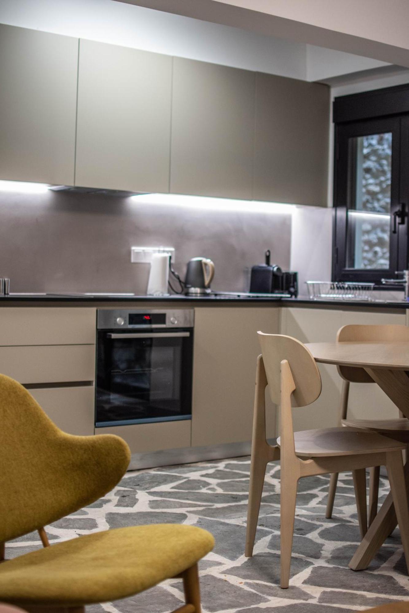 Apartamento Aris In Kolonaki Atenas Exterior foto